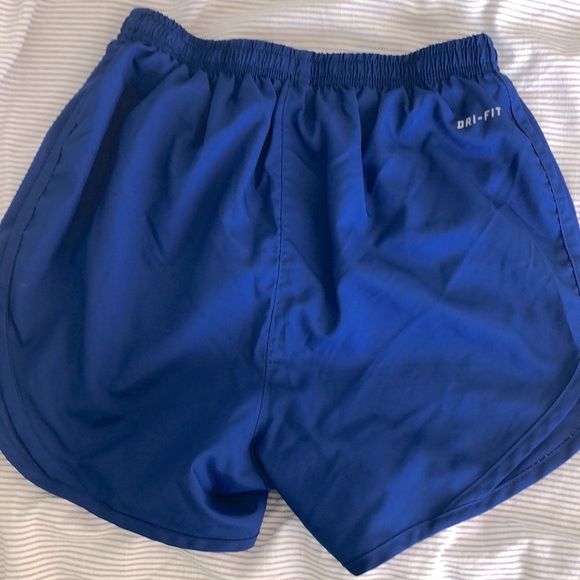 Nike Dri-Fit Toronto Blue Jays Women’s Short. XS - Picture 2 of 3